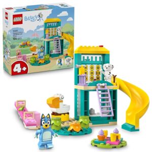 LEGO Bluey: Parco Giochi con Bluey e Chloe - Gioco per Bambine e Bambini da 4 Anni con 2 Minifigure