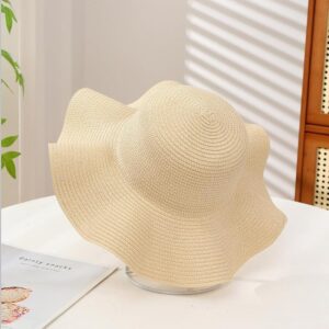 Cappello da sole da donna a tesa larga smerlato in pizzo paglia
