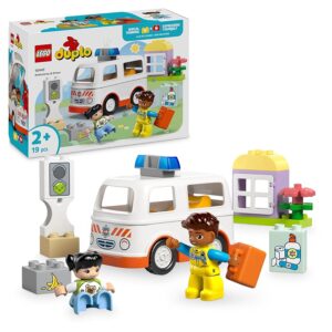 LEGO DUPLO Ambulanza e Autista - Gioco Didattico per Bambini e Bambine da 2 Anni in su