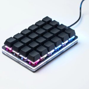 Tastiera Meccanica Programmabile USB con Macro Personalizzabili